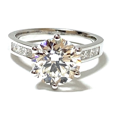 Classic Diamond Ring