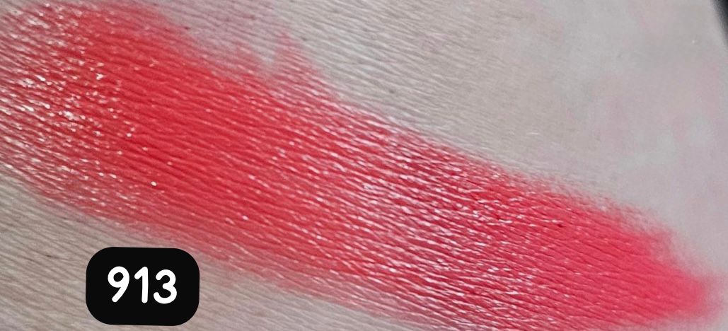 The star Color Lipstick - Additional Image 1