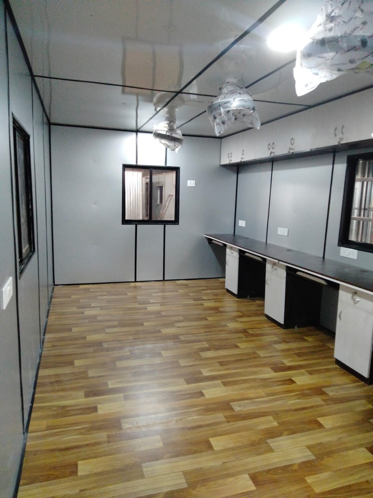 Cabins  40 ft 12m