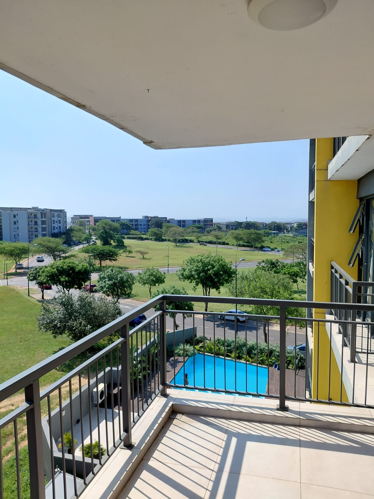Deluxe Studio with pool views