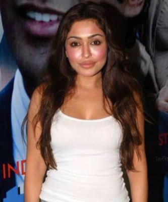 tarina-patel-e20b0f57-e4e3-40b6-a3b7-b2994e7fec5-resize-750.jpg